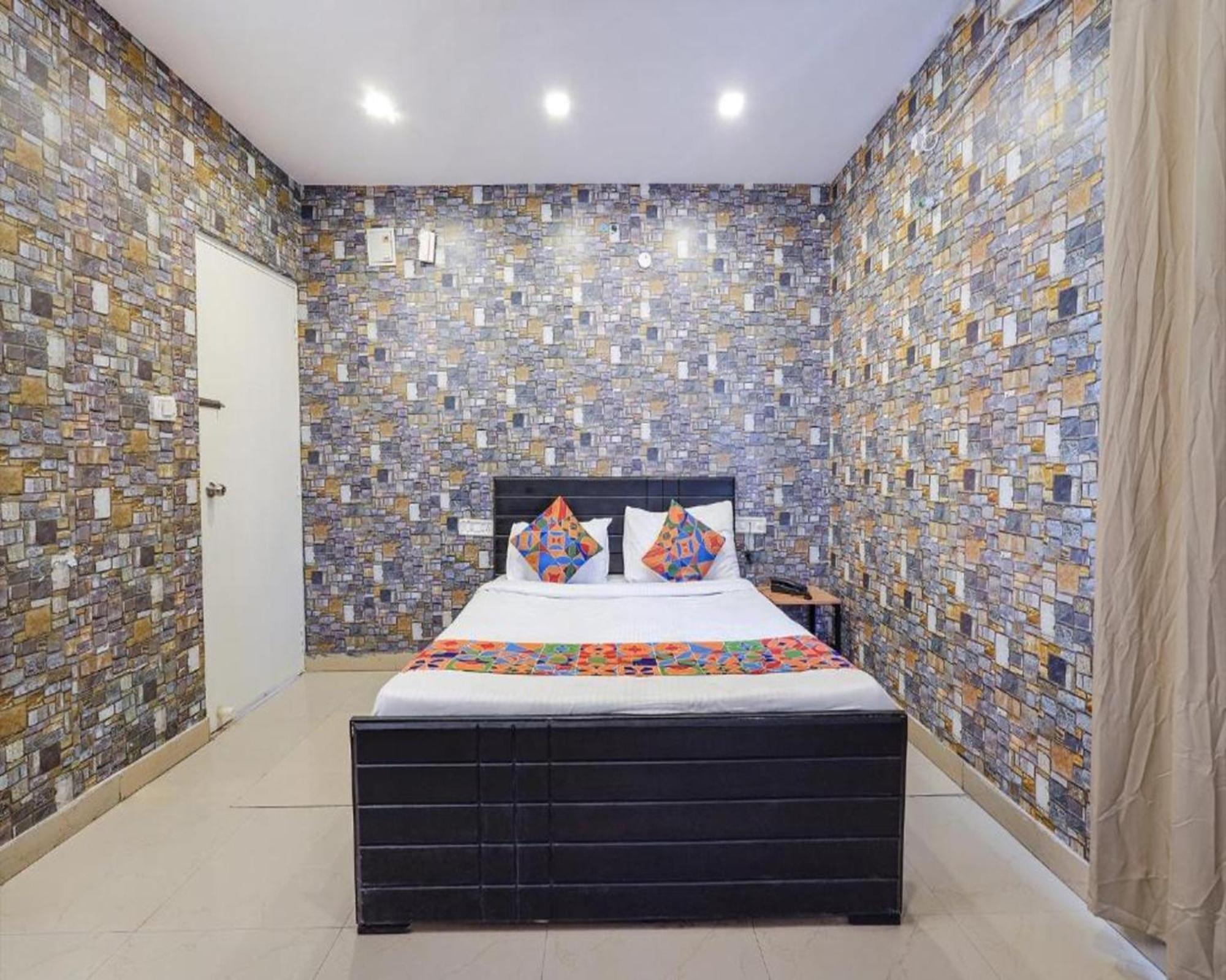Fabexpress Kings Suites I بنغالور المظهر الخارجي الصورة