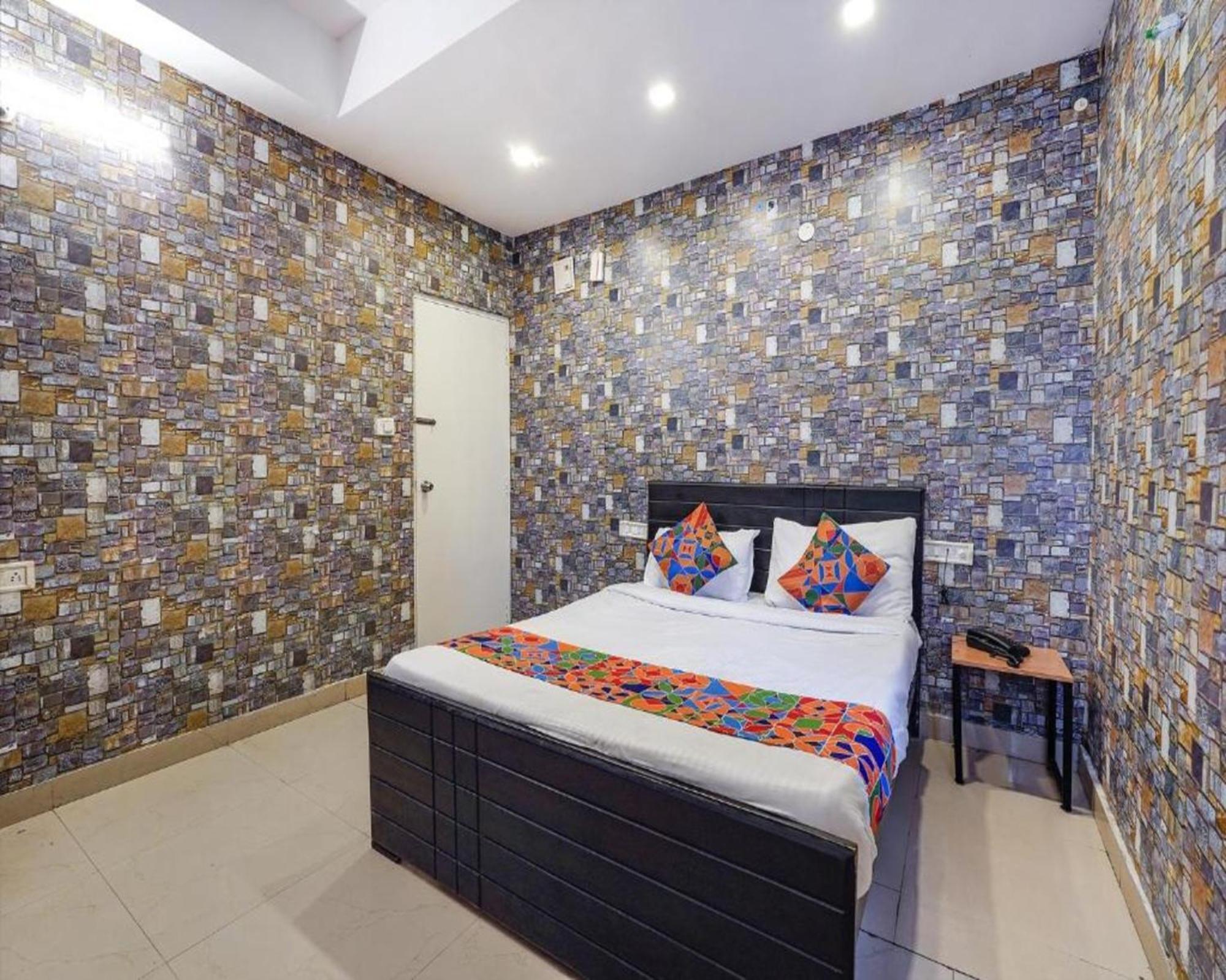 Fabexpress Kings Suites I بنغالور المظهر الخارجي الصورة